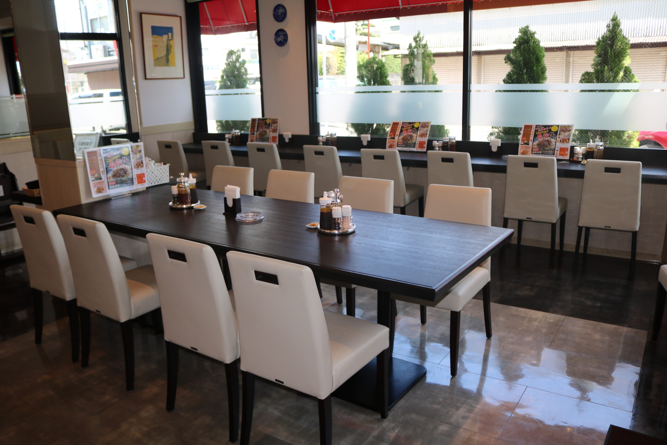 肉のレストラン店内画像４